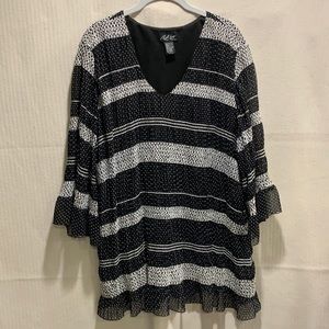 Russell Kemp Black and White Top 2X